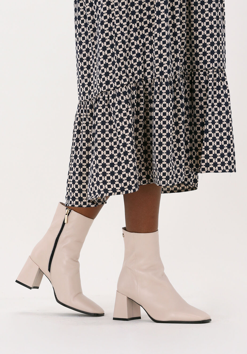 Witte NOTRE-V Enkellaarsjes 51533 - large