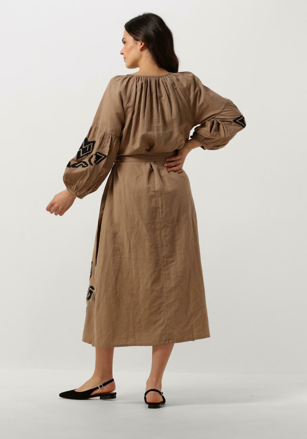 Bruine SUMMUM Midi jurk DRESS LINNEN HEAVY EMBROIDERY Omoda