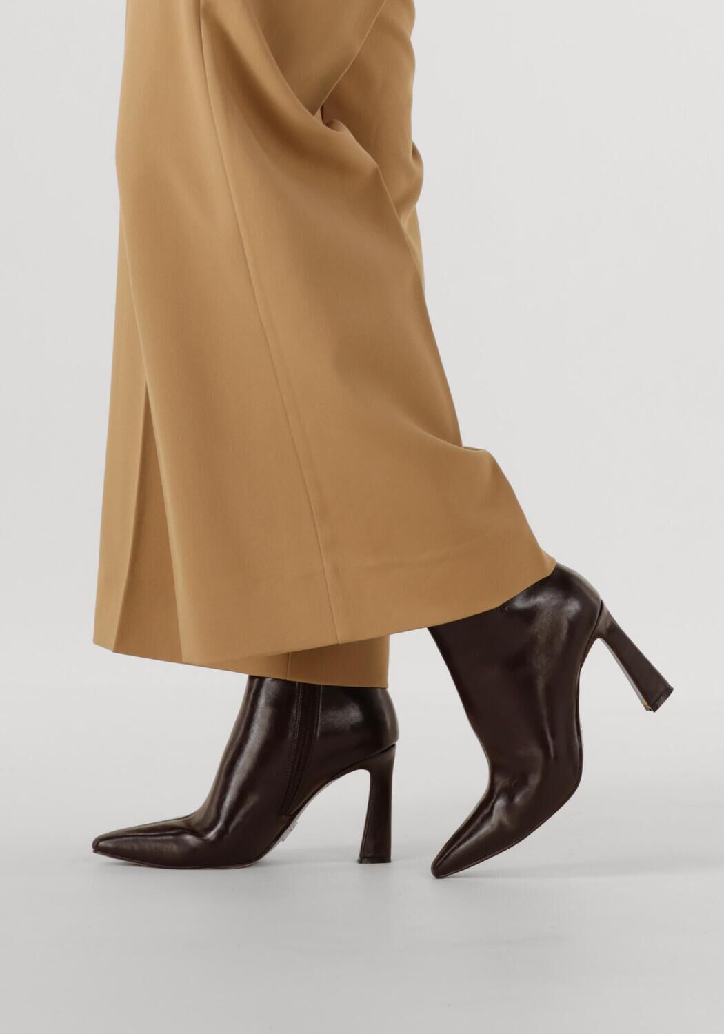 Bruine STEVE MADDEN Enkellaarsjes STASHED - large