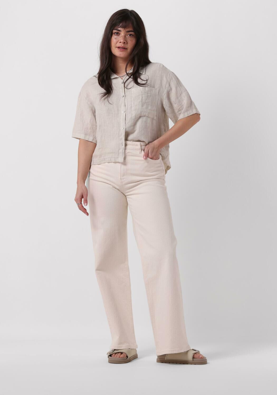 Wat is het verschil tussen een overhemd en een blouse Omoda