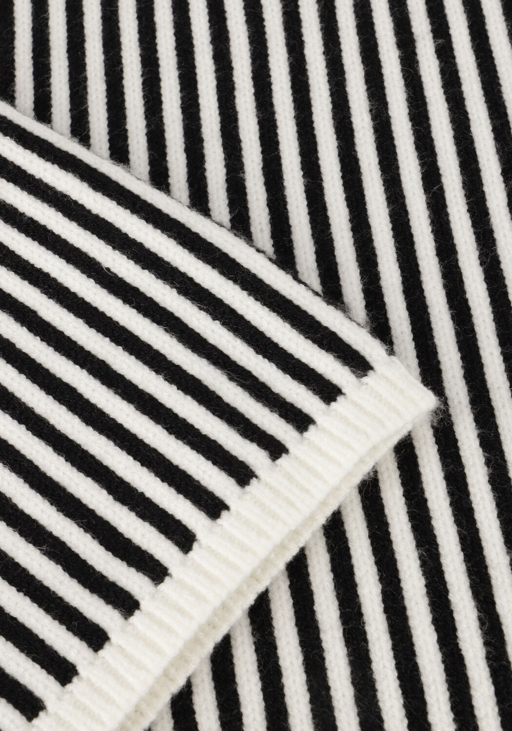 Zwarte EDITED Trui NOHEA JUMPER - large