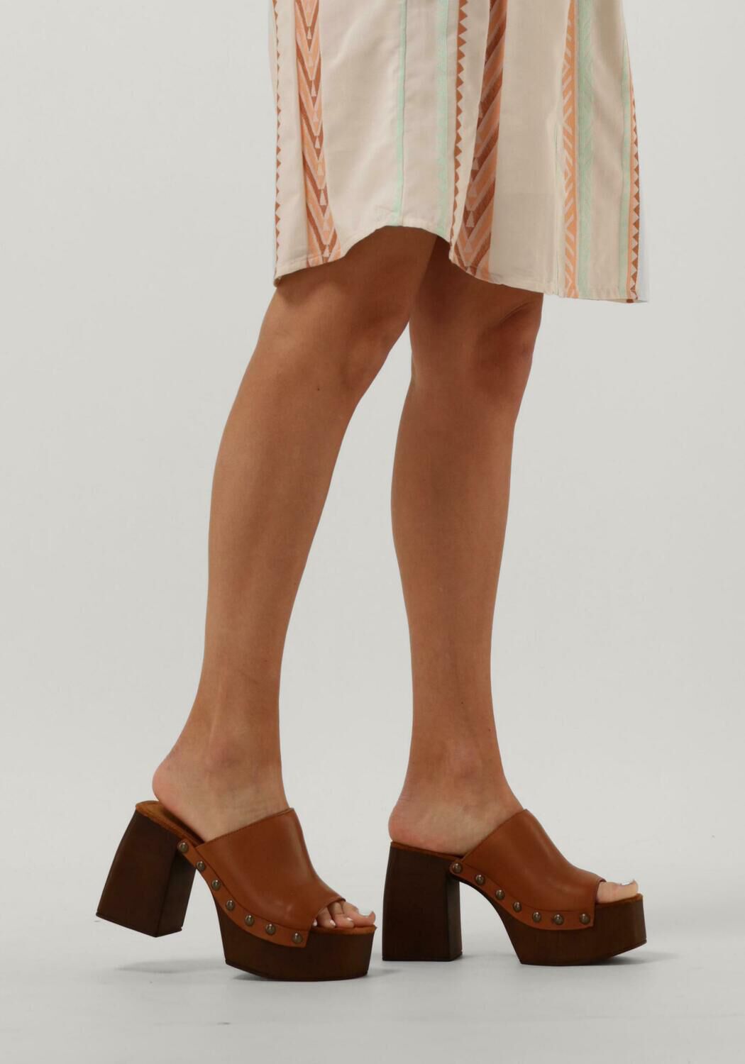 Cognac NOTRE-V Muiltjes 06 252 - large