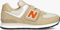 Beige NEW BALANCE Lage sneakers PV574