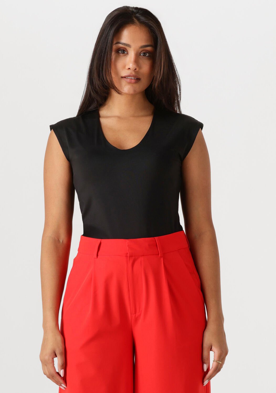 ROSEMUNDE Dames Tops & T-shirts Billie Capsleeve V-neck Zwart