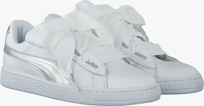 Witte PUMA Sneakers BASKET HEART EXPLOSIVE - large