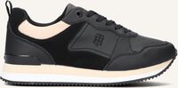 Zwarte TOMMY HILFIGER Lage sneakers FEMININE ACTIVE SNEAKER - medium