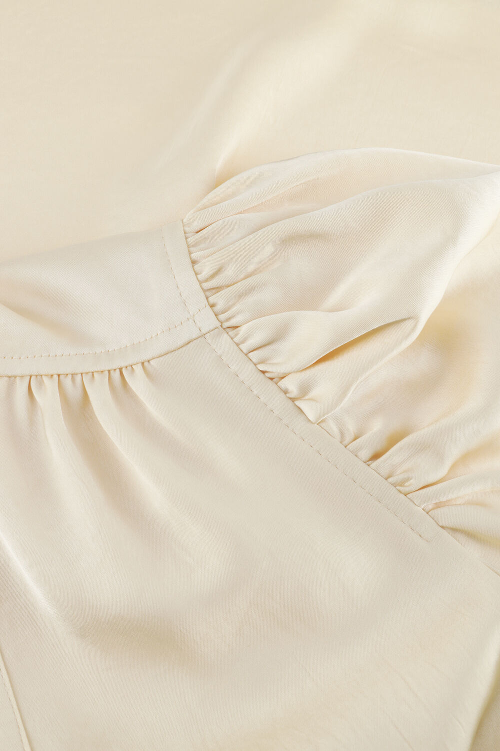 Gele NEO NOIR Blouses ROELLA HEAVY SATEEN BLOUSE - large