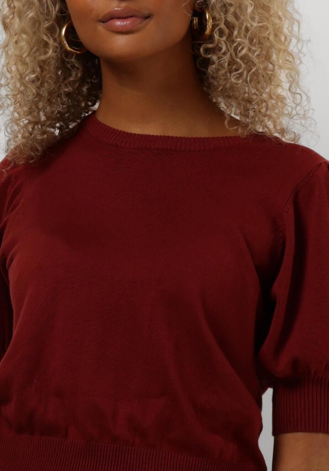 MINUS Dames Tops & T-shirts Liva Knit Tee Bruin
