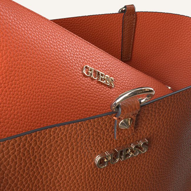 Cognac GUESS Handtas ALBY TOGGLE TOTE Cognac GUESS Handtas ALBY TOGGLE TOTE - large