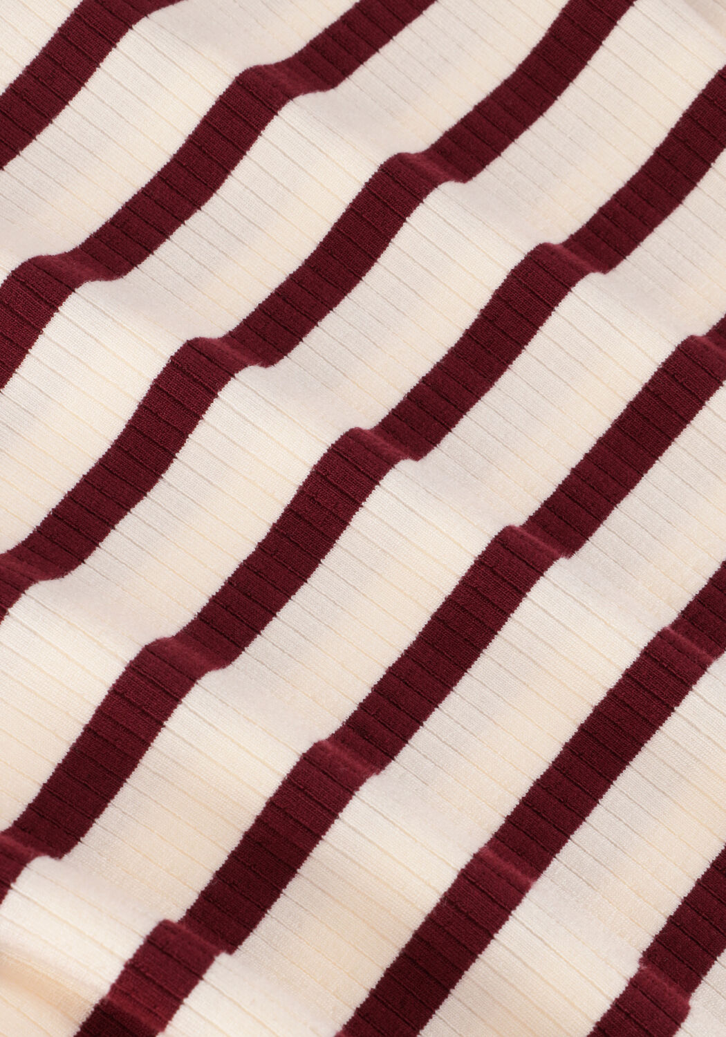 Rode TOMMY HILFIGER Tops & T-shirts SLIM 5X2 RIB STRIPE C-NK LS - large