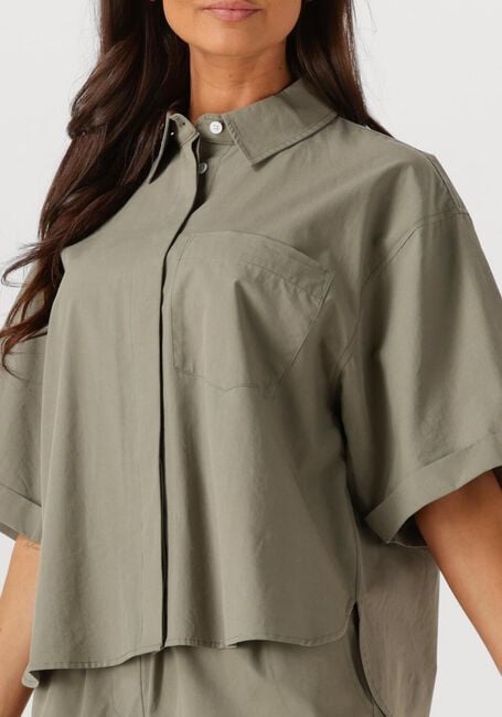 Groene WITHBLACK Blouses WBLGUNILLA SS SHIRT - large