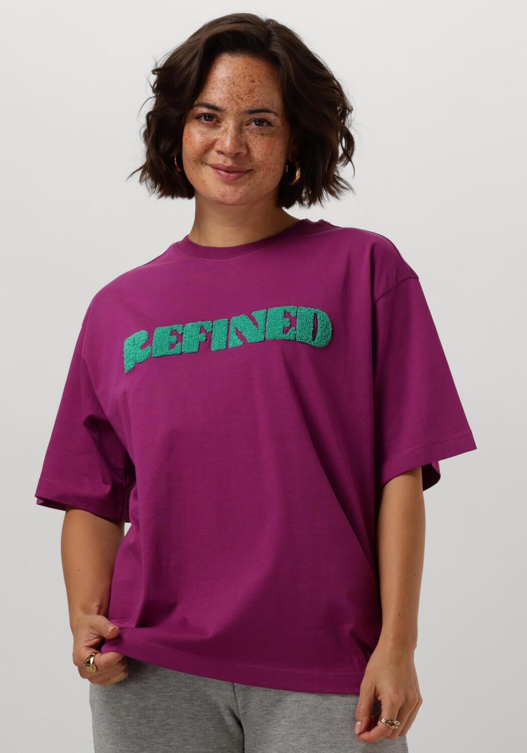 REFINED DEPARTMENT Dames Tops & T-shirts Maggy Paars