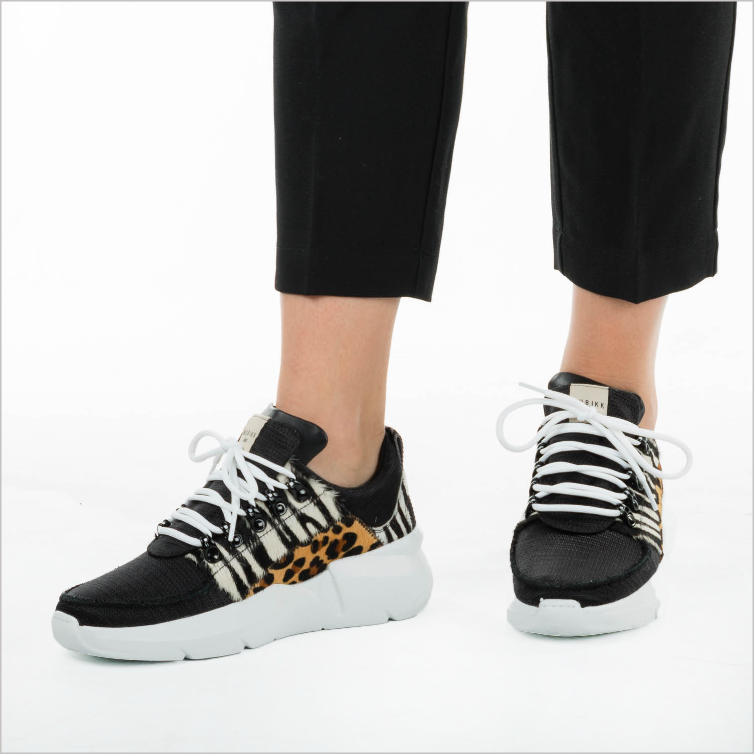 NUBIKK® Lucy Royal | Fluor Witte Sneakers | Officiële webshop