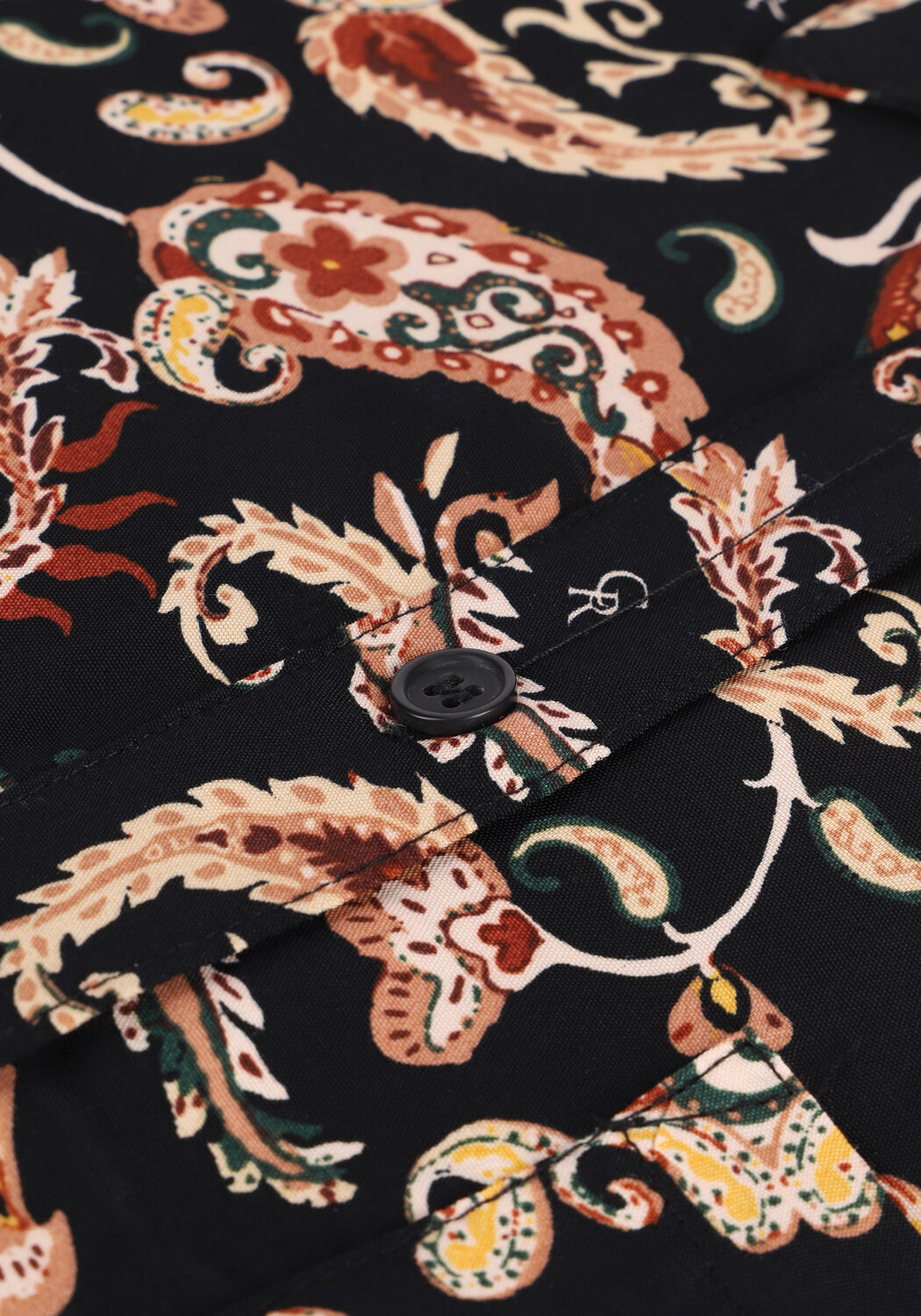 Zwarte COLOURFUL REBEL Blouses LEAN CR PAISLEY LOOSEFIT BLOUSE - large