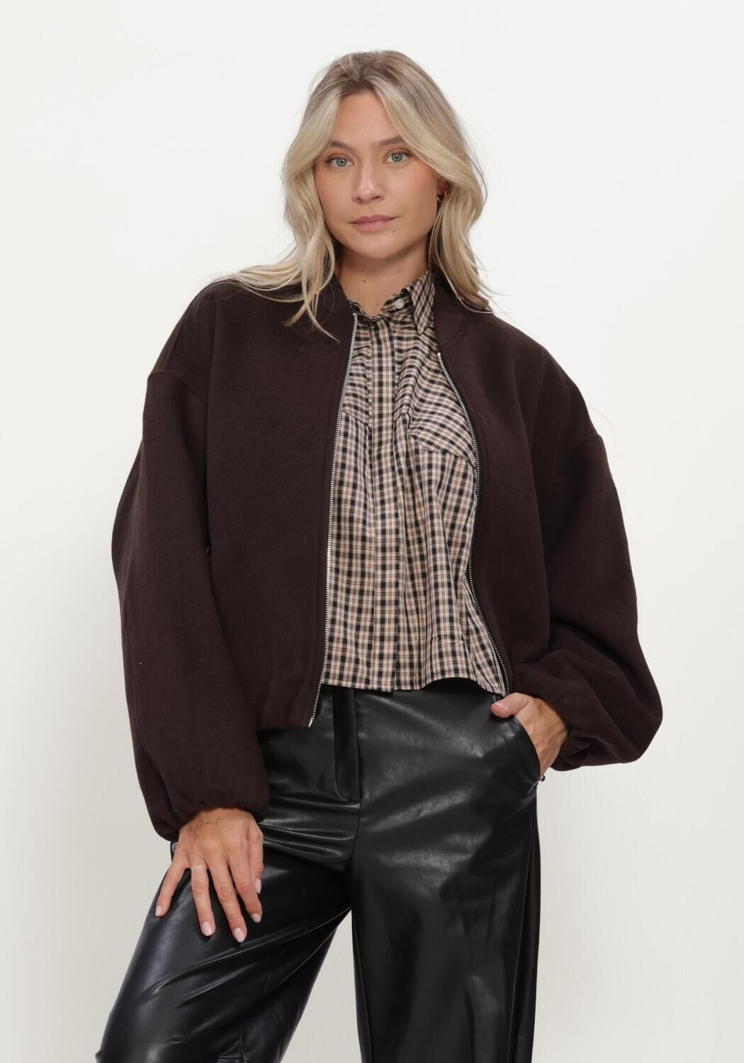 Bruine STUDIO AR Jack AHTI WOOLBLEND - large