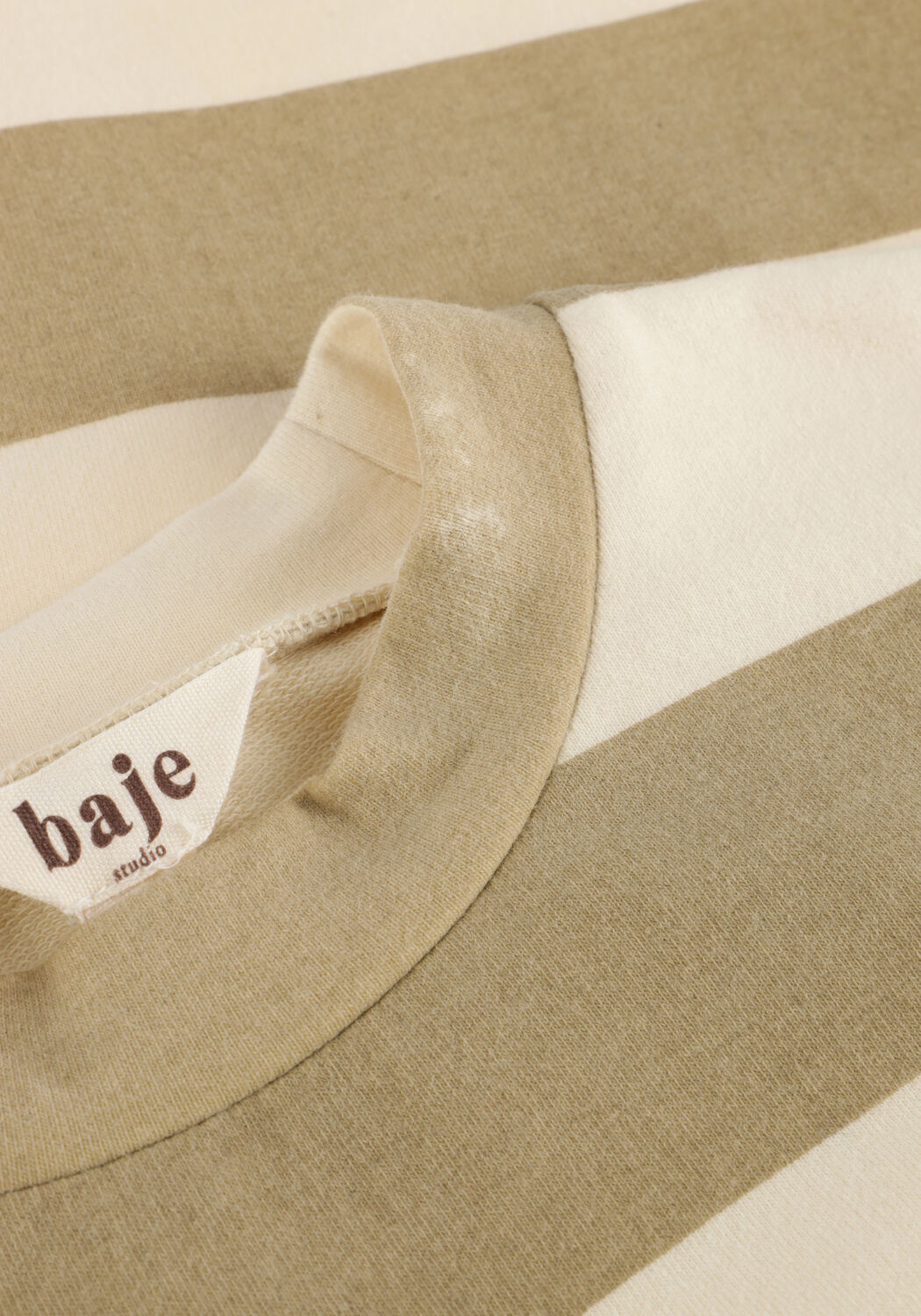 Witte BAJE STUDIO T-shirt COZ - large