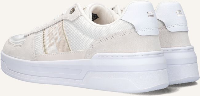 Witte TOMMY HILFIGER Lage sneakers BASKET WITH WEBBING Witte TOMMY HILFIGER Lage sneakers BASKET WITH WEBBING - large