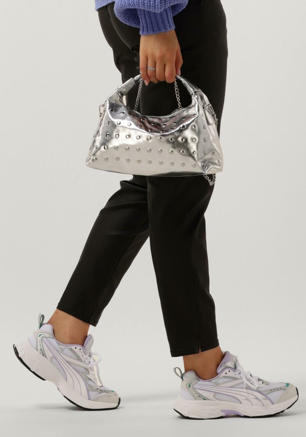 Witte PUMA Lage sneakers PUMA MORPHIC - large