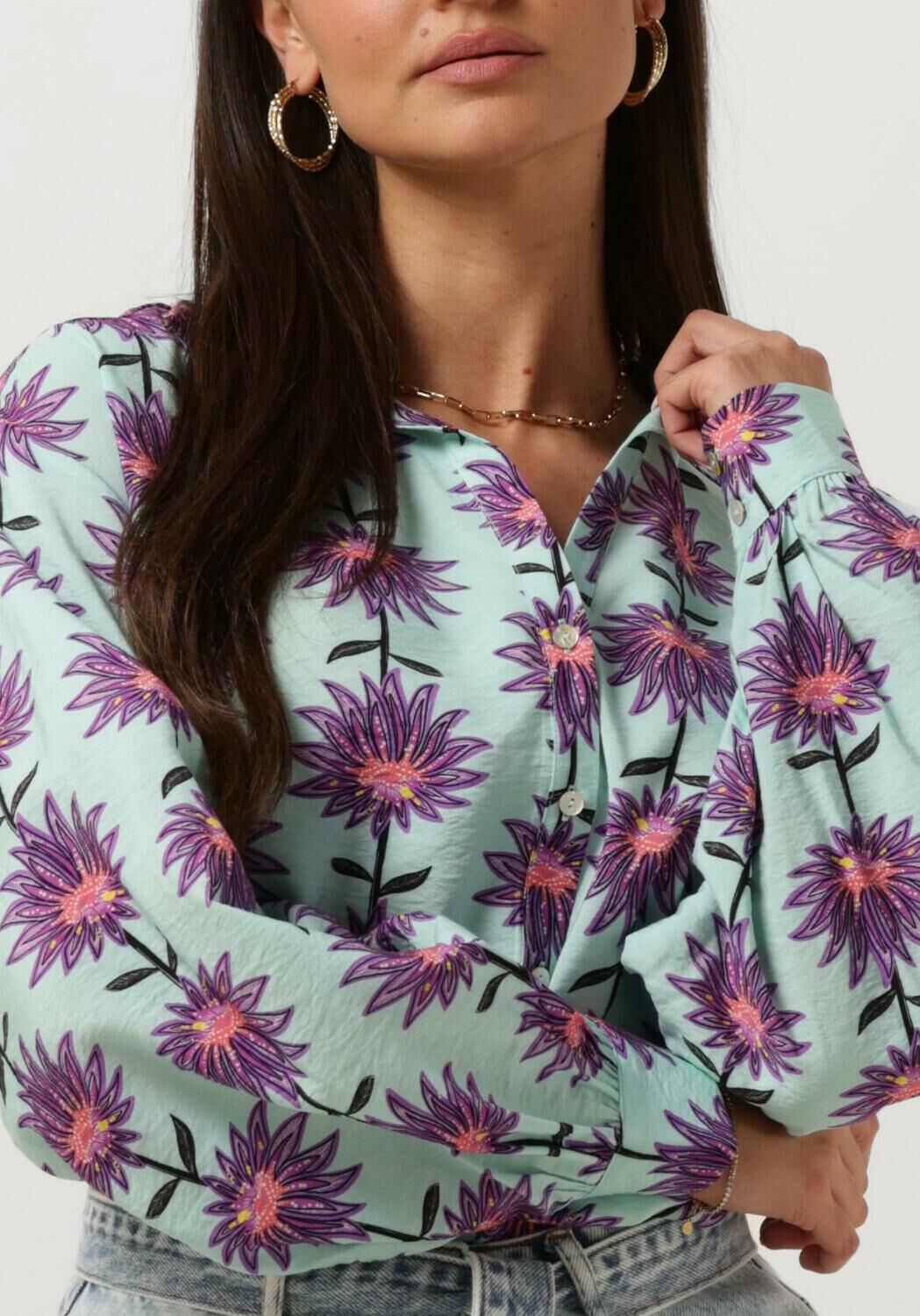POM AMSTERDAM Dames Blouses Violet Flower Aqua Blouse Lichtblauw