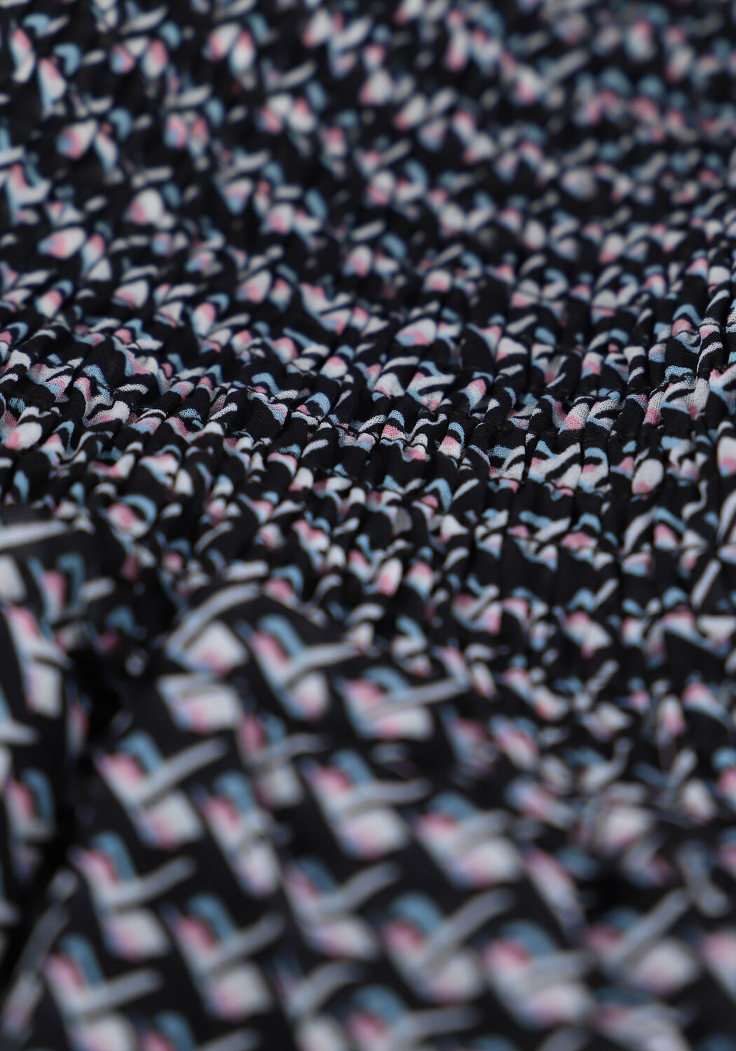 Zwarte COLOURFUL REBEL Korte broek MIGGY GEOMETRIC LAYER SKORT - large