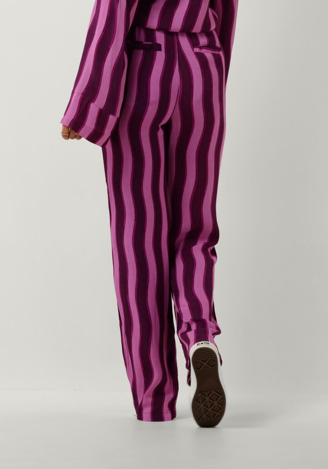 COLOURFUL REBEL Dames Broeken Melody Stripes Straight Pants Paars