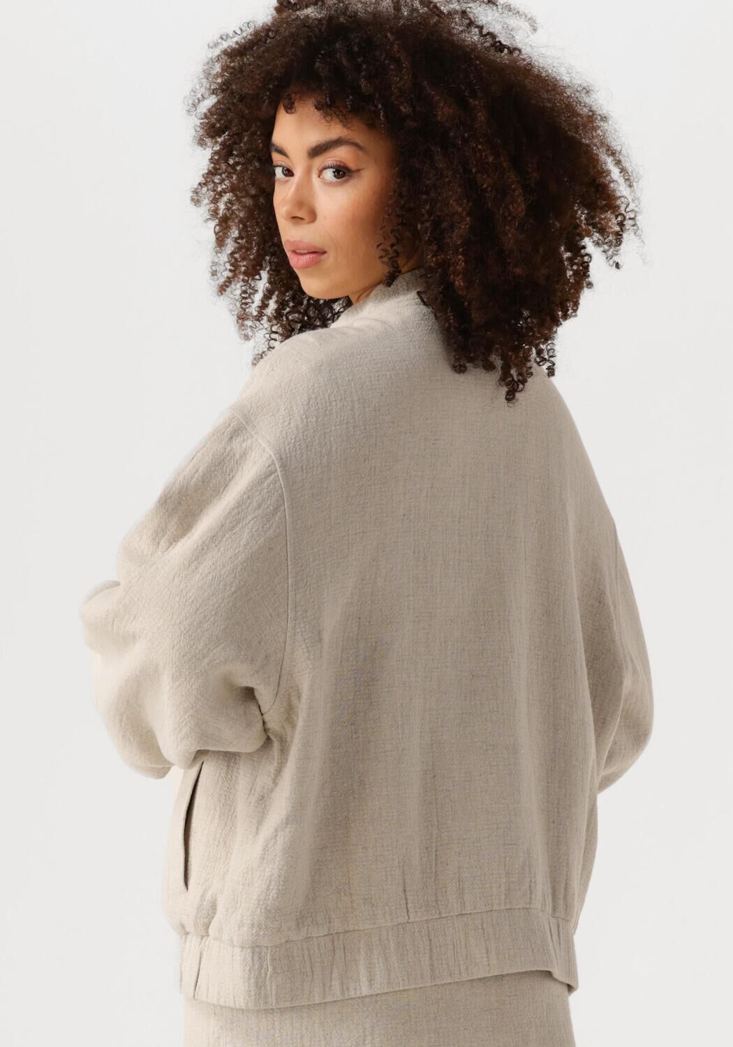 EDITED Dames Jassen Malia Jacket Beige