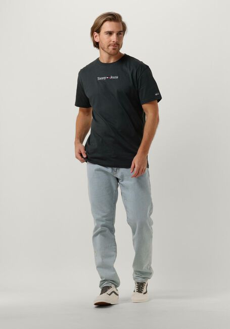 Grijze TOMMY JEANS T-shirt TJM CLASSIC LINEAR LOGO TEE Grijze TOMMY JEANS T-shirt TJM CLASSIC LINEAR LOGO TEE - large