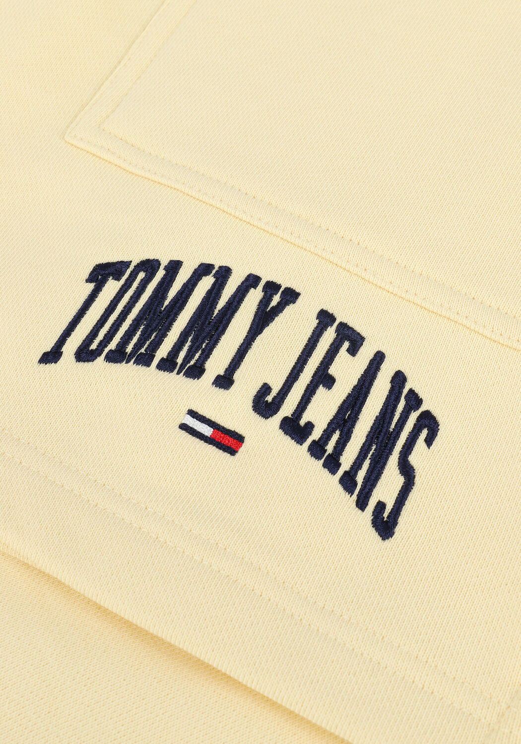 Gele TOMMY JEANS Joggingbroek TJM TERRY BEACH SHORT - large
