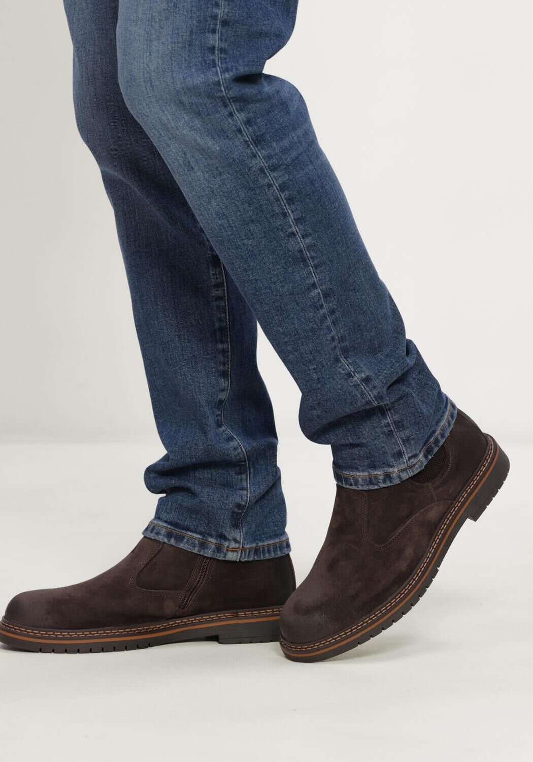 Zwarte MAZZELTOV Chelsea boots 520020 - large