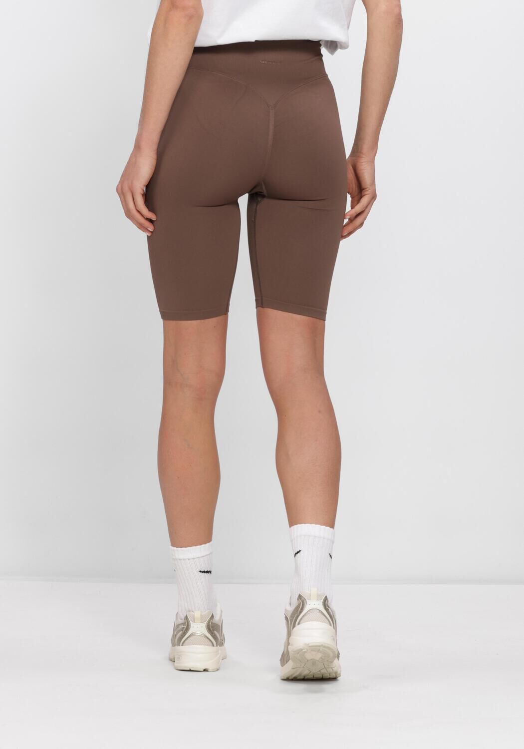 Bruine AIM'N Sportshorts SHAPE SEAMLESS BIKER SHORTS - large