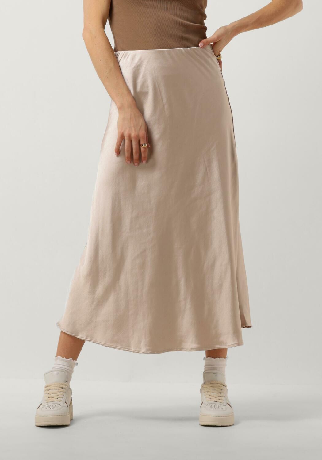 Notre-v Dames Rokken Satin Skirt Beige Dames