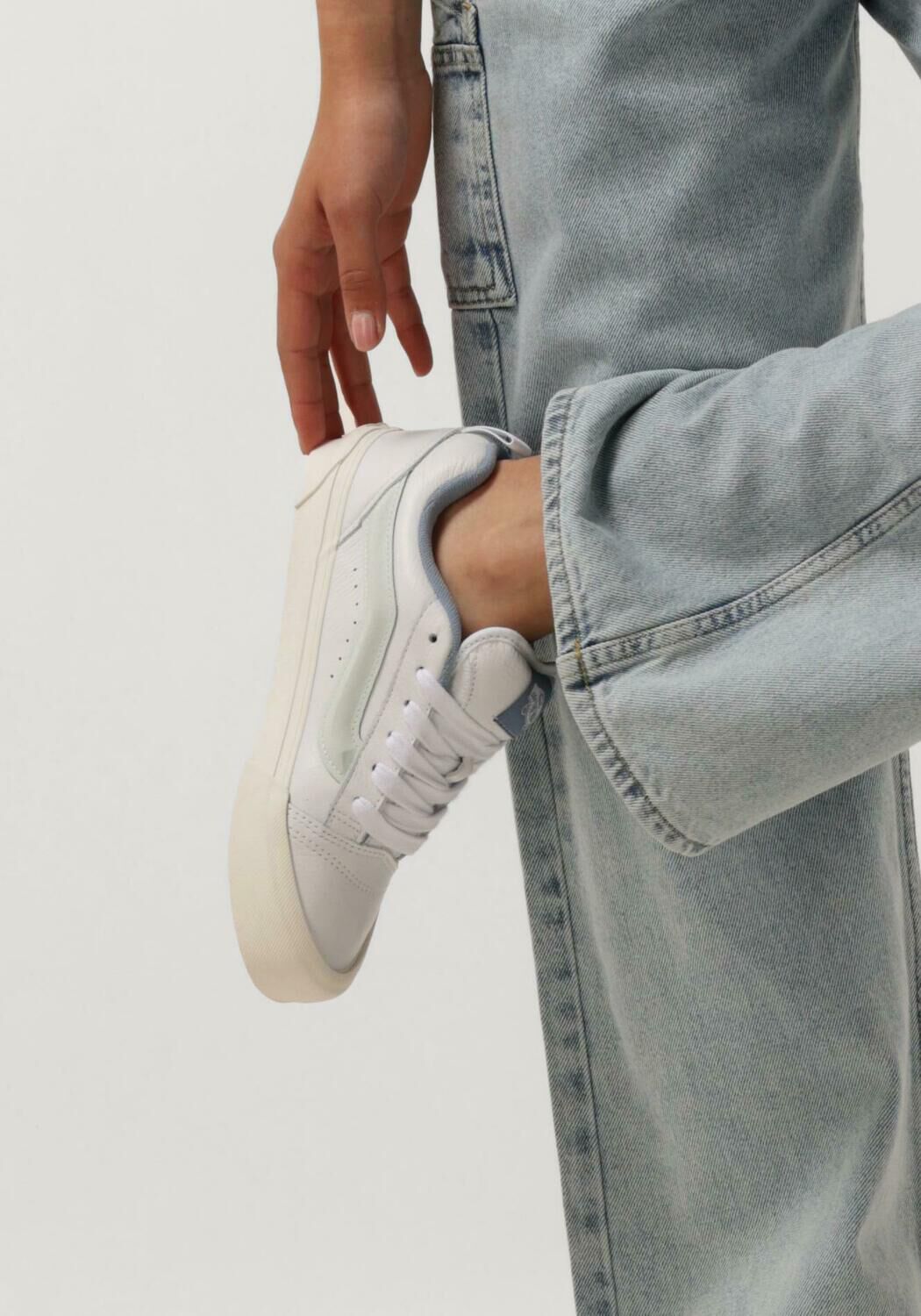 Witte VANS Lage sneakers KNU SKOOL - large