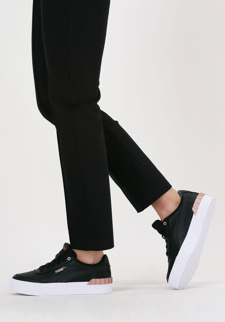 Zwarte PUMA Lage sneakers CARINA LIFT METALLIC POP WNS Zwarte PUMA Lage sneakers CARINA LIFT METALLIC POP WNS - large