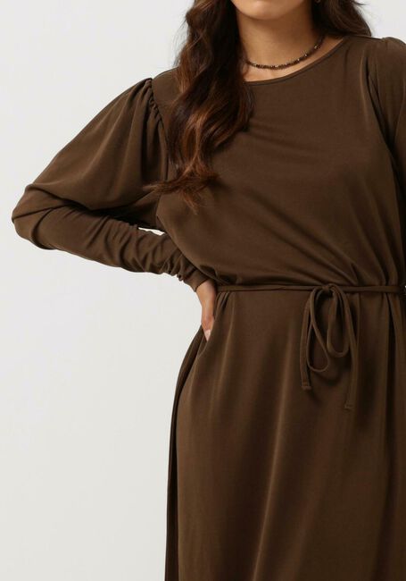 Bruine MINUS Midi jurk BRINLEY BOATNECK DRESS - large