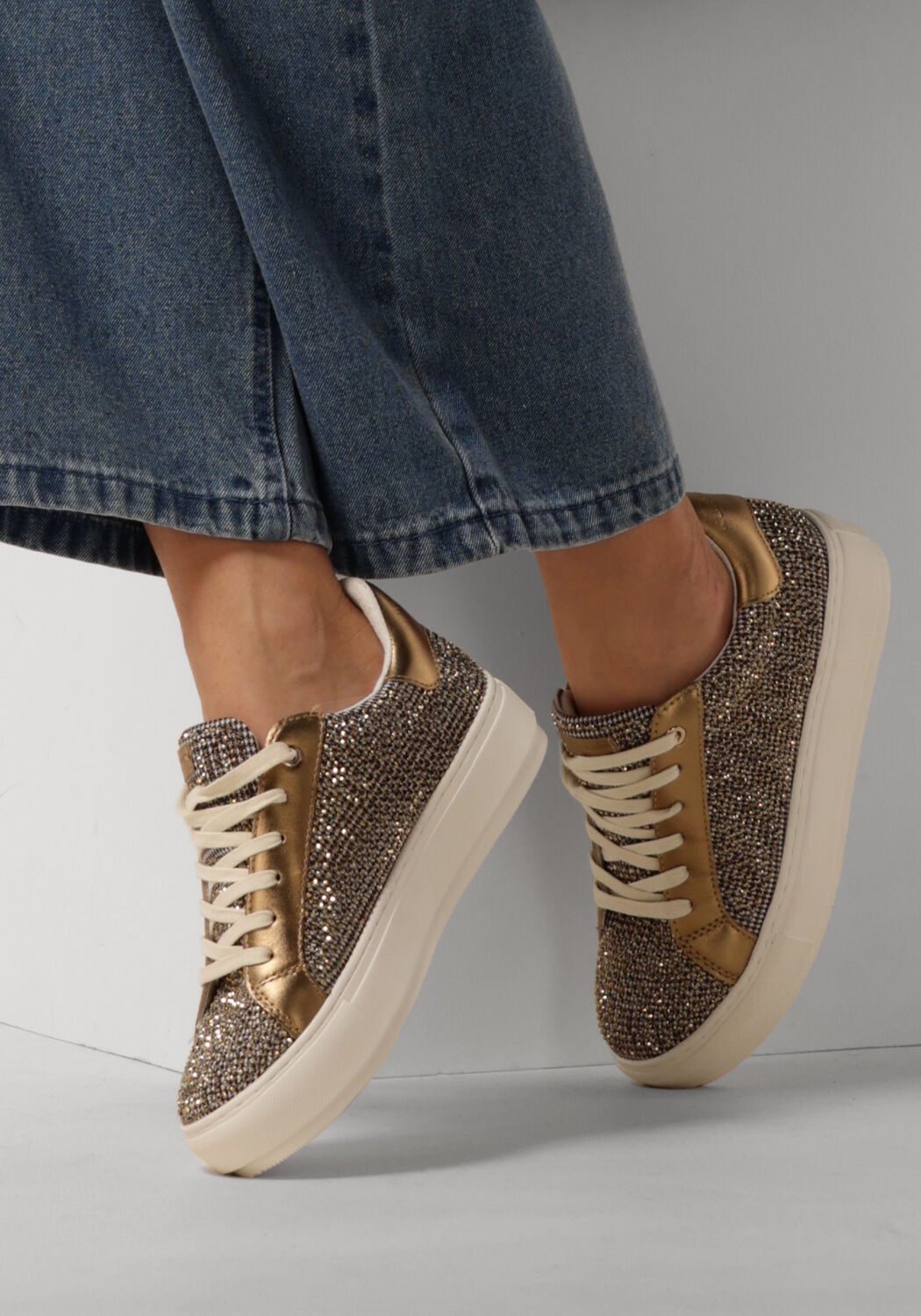 Beige KURT GEIGER LONDON Lage sneakers LANEY - large