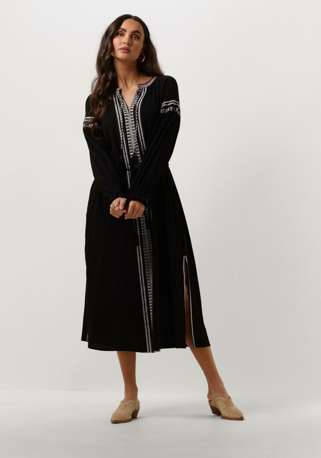 SCOTCH & SODA Dames Jurken Midi Dress With Embroidery Details Zwart