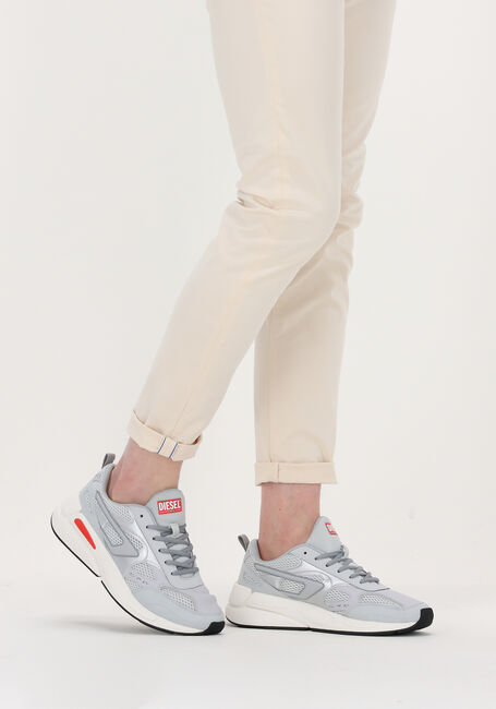 Grijze DIESEL Lage sneakers S-SERENDIPITY SPORT - large