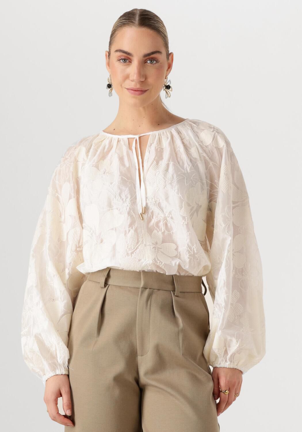 NUKUS Dames Blouses Yoni Top Embroidery Gebroken Wit
