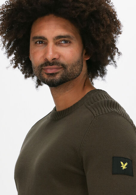 Groene LYLE & SCOTT Trui SHOULDER DETAIL CREW NECK KNIT - large