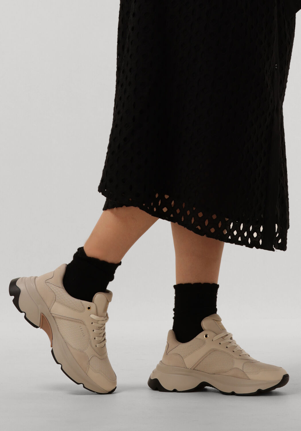 Beige NUBIKK Lage sneakers ROSS JADEN - large