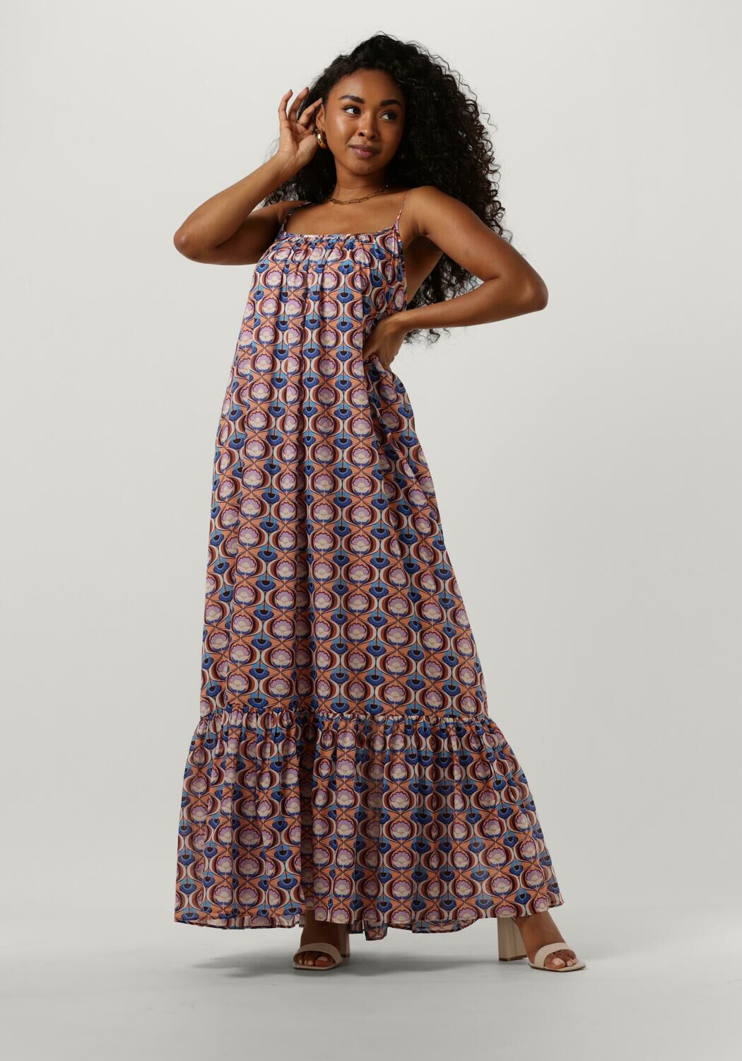Beige DEVOTION Maxi jurk KALIVES Omoda