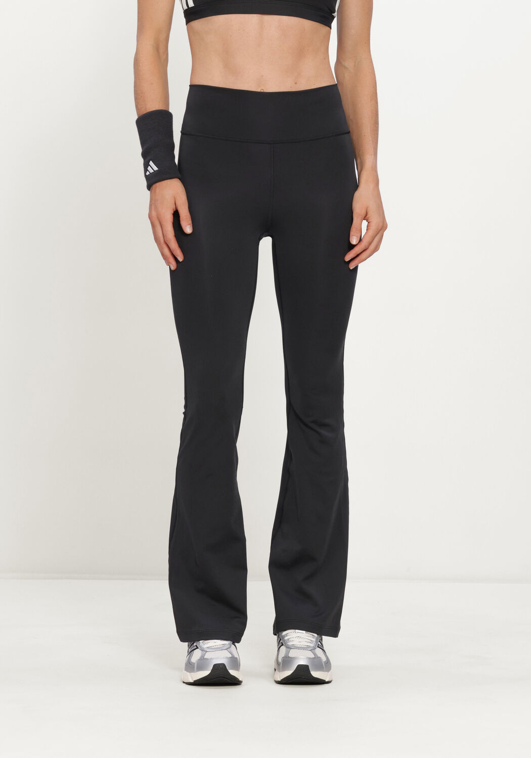 Zwarte ADIDAS Flared broek ALLME ESS FLARE - large