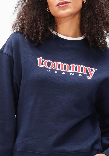Donkerblauwe TOMMY JEANS Tops & T-shirts TJW BXY TOMMY APPLIQUE CREW - large