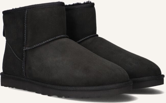 Zwarte UGG Vachtlaarzen M CLASSIC MINI Zwarte UGG Vachtlaarzen M CLASSIC MINI - large