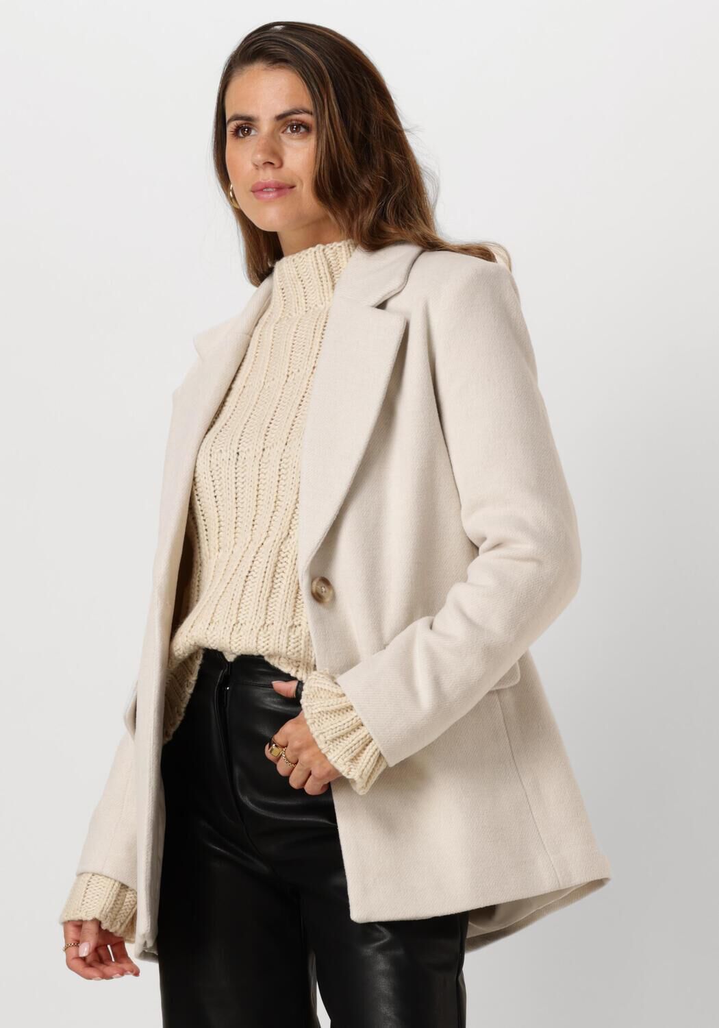 Notre-v Elegante beige jas voor stijlvolle vrouwen Beige Dames