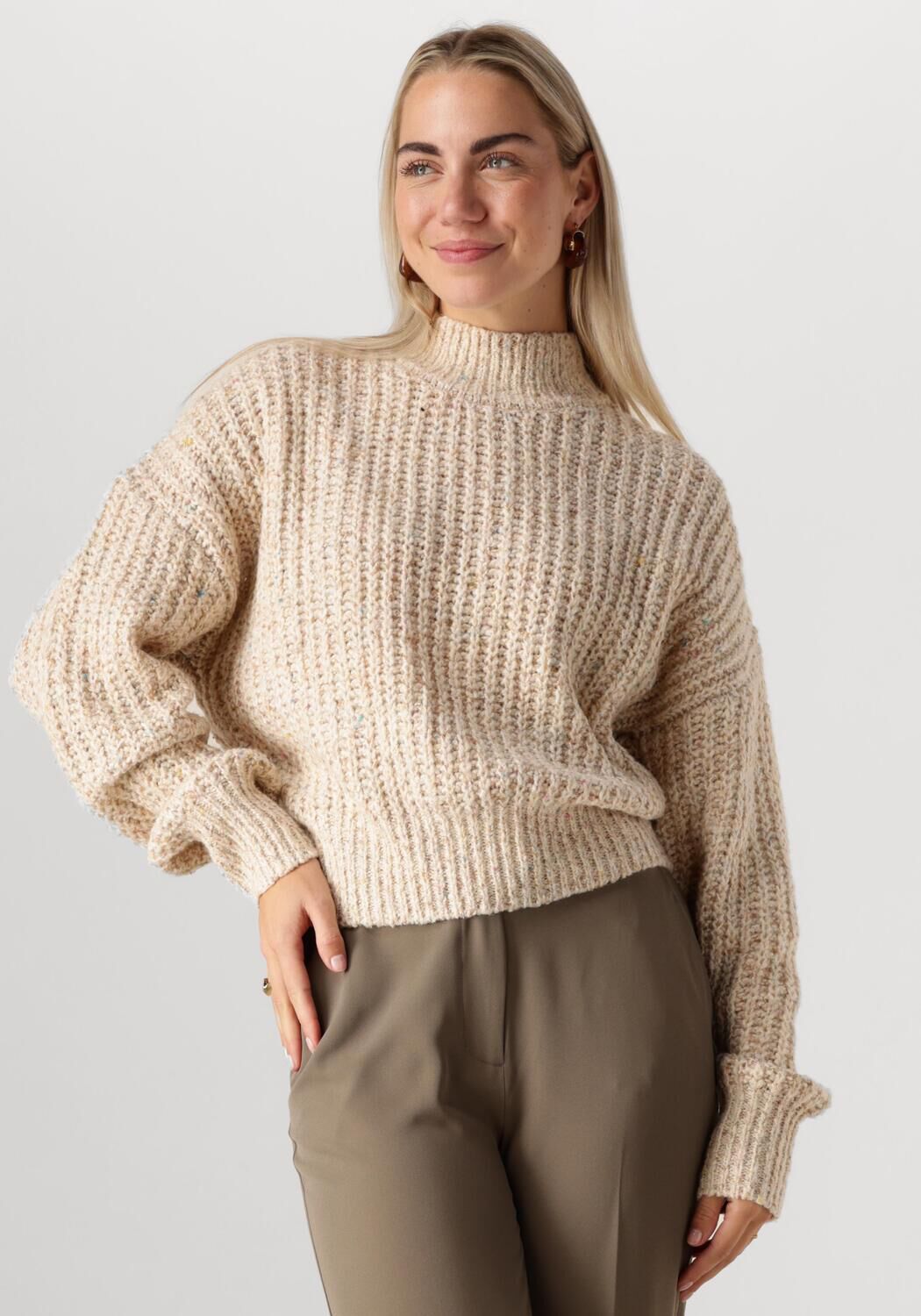 ANOTHER LABEL Dames Truien & Vesten Dylan Knitted Pull Beige