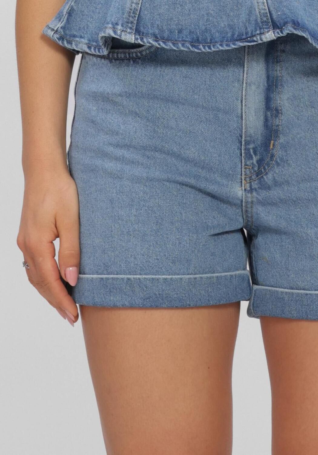 Lichtblauwe EDITED Shorts TELA DENIM SHORTS - large