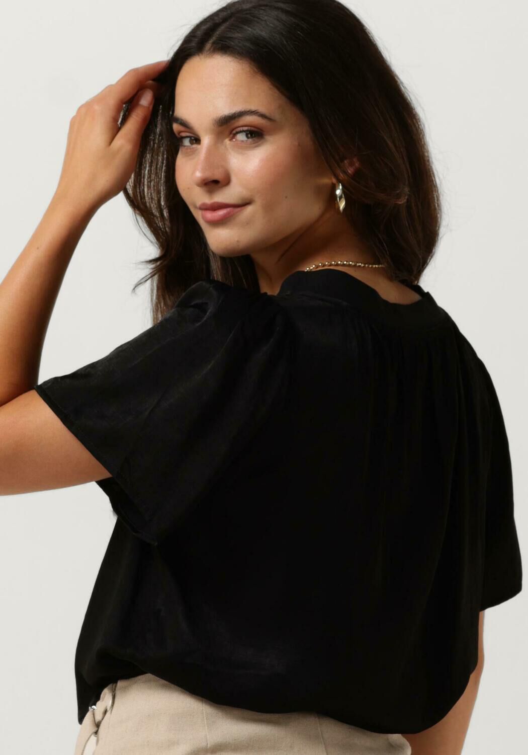 MINUS Dames Tops & T-shirts Lirene V-neck Blouse Zwart