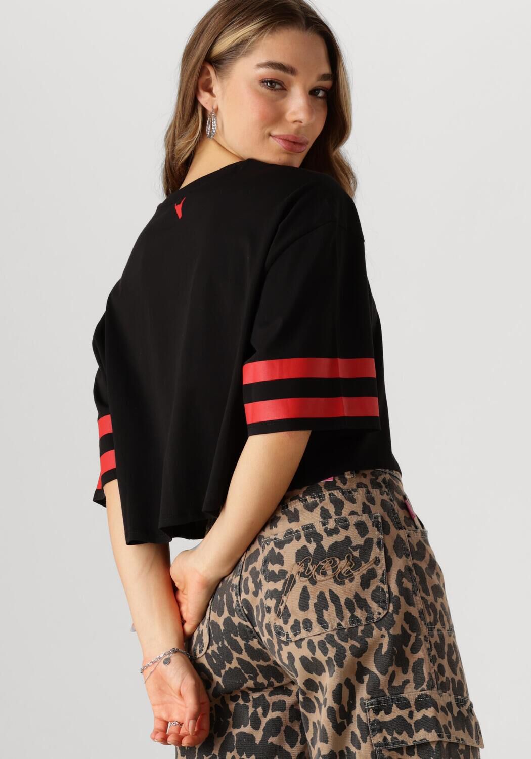 ALIX THE LABEL Dames Tops & T-shirts Ladies Knitted Cropped Sports Zwart