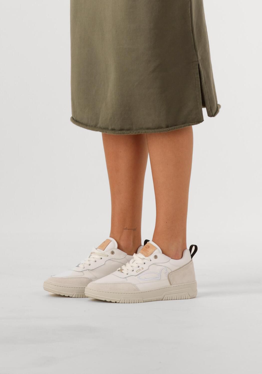 Witte FRED DE LA BRETONIERE Lage sneakers YARA LEO - large